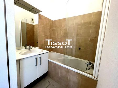 Location Appartement 2 pièces 42m² NIMES 30000 - Photo 2