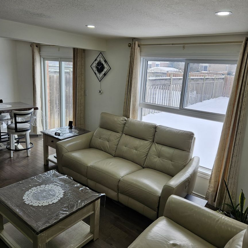 For Lease - 145 Stephanie Drive, Guelph, Ontario - Photo 1