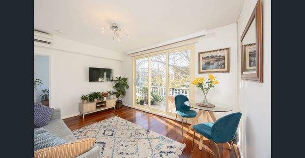 Sun-Filled Sensation, Blissful Bayside Location - Photo 1