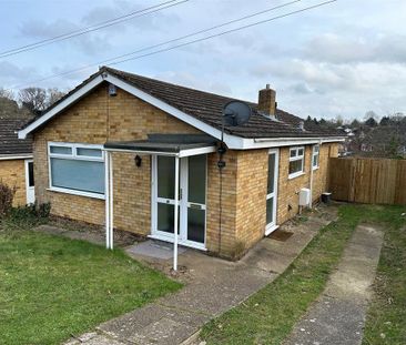 3 bedroom bungalow to rent - Photo 4