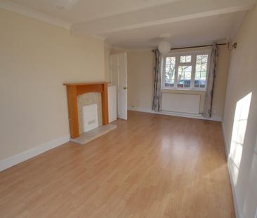 2 bedroom semi-detached house to rent - Photo 6