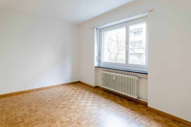 Nähe Gartenbad Bachgraben - schöne 3-Zimmerwohnung in ruhiger Seitenstrasse ideal für 1-2 Personen - Photo 1