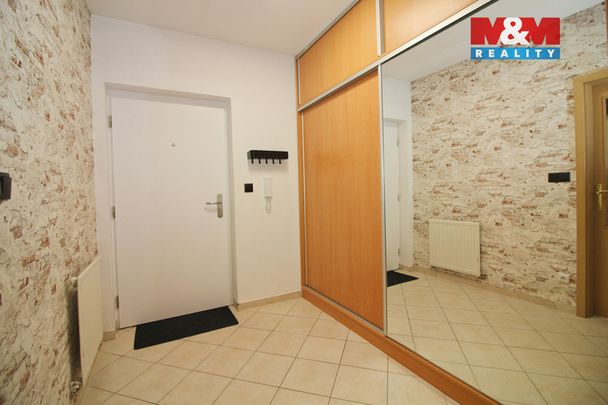 Pronájem bytu 2+kk, 45 m - Fotografie 1