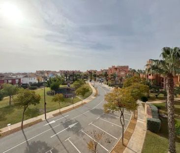 Alquiler de piso en Avenida Alcalde Pedro Roca Vera, 2923 - Photo 1