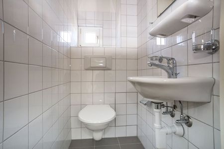 Lichtdurchflutete 2-Zimmer-Dachwohnung - Photo 2