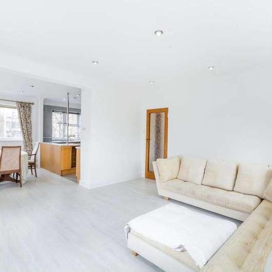 Avenue Road, St John's Wood, NW8 - Photo 1