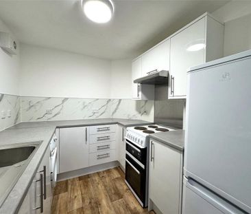 1 bedroom flat to rent - Photo 6