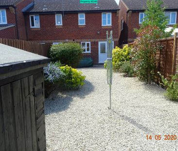 2 bedroom end of terrace house to rent - Photo 2