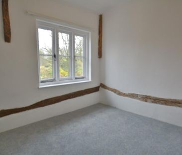 2 bedroom cottage to rent - Photo 2