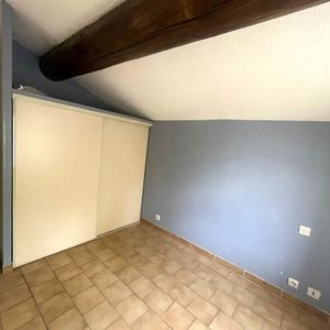A LOUER - Rognonas - Appartement T2 avec place de parking, - Photo 2