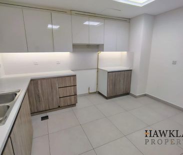 Spacious 2BR Apartment | Mirdif Hills| Unfurnished - Photo 3