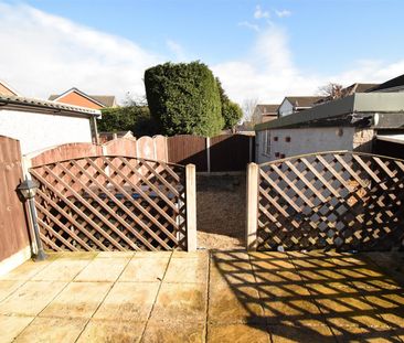 Patterson Court, Wrenthorpe, Wakefield - Photo 1