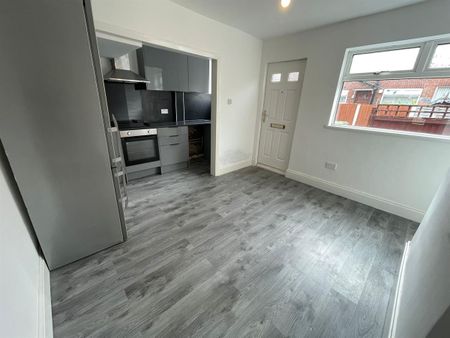 Park View Avenue, Leeds - Photo 5