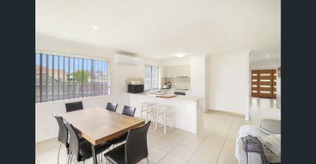 4-Bedroom Family Home for Rent – Gleneagle - Photo 2