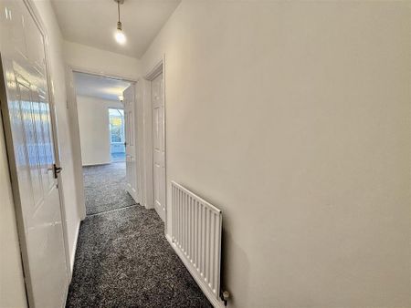 3 bedroom detached house to rent - Photo 5