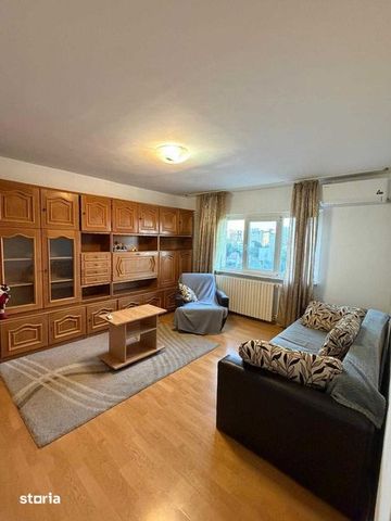 Inchiriez apt cu 3 camere - Photo 2