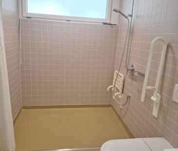 Moderne 3.5-Zimmer-Wohnung mit Balkon in Grellingen - Photo 4