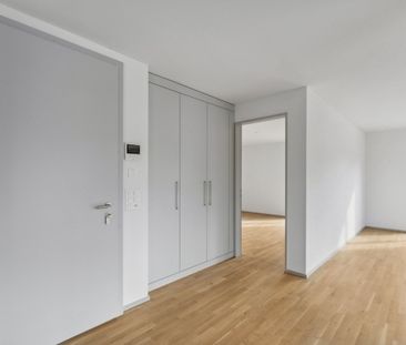 Vie moderne, loggia et coin salon - Photo 3