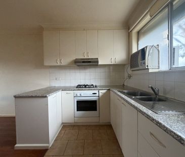 Spacious One-Bedroom Unit - Water Included - Photo 3