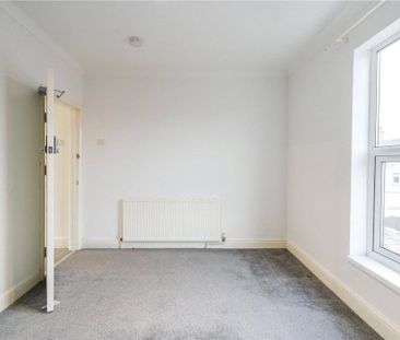3 bedroom apartment to rent - Photo 6