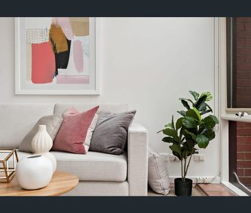 2 STOREY TOWNHOUSE IN THE HEART OF PRAHRAN - Photo 1