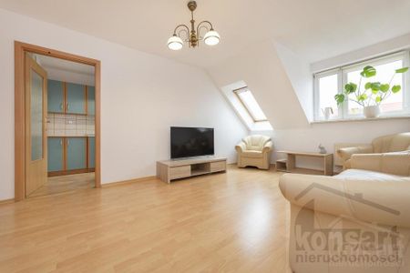 Kawalerka z prywatnym miejscem postojowym - Photo 5