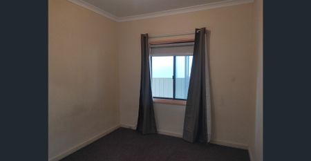 CLOSE TO THE HEART OF MORLEY - Photo 5