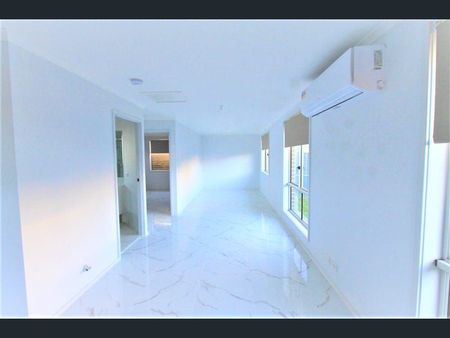 One Bedroom Granny Flat! - Photo 4
