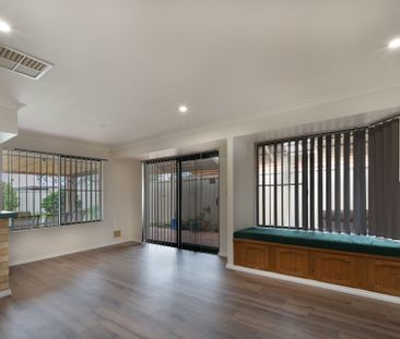 Atwell - Photo 2