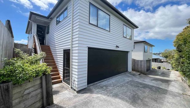 Beautifully nested modern family home - Photo 1