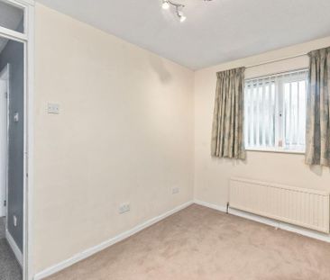 2 bedroom semi-detached house to rent - Photo 5