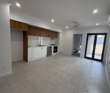 BRAND NEW 2-BEDROOM UNIT!! - Photo 2