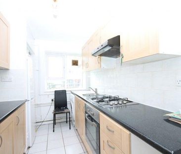 3 bedroom apartment to rent - Photo 3