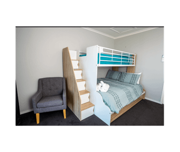 Properly Managed I Spacious Family Living with Stunning Mountain Surrounds - Photo 5