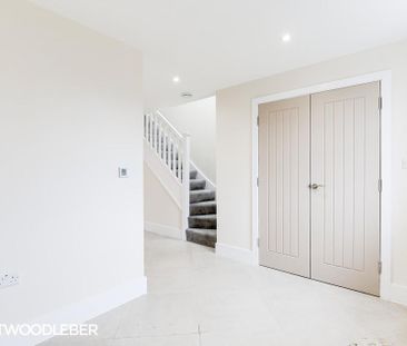 2 bedroom barn conversion to rent - Photo 2