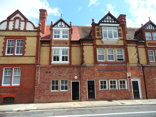 1 bedroom ground floor flat to rent - Photo 1