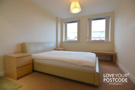 2 bedroom flat to rent - Photo 3