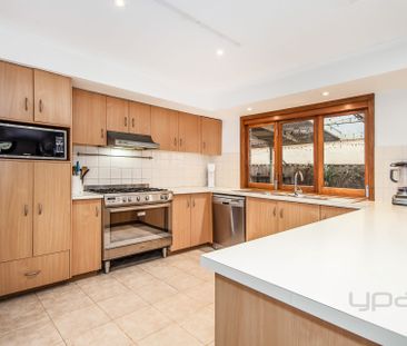 14 Kevington Street, Werribee - Photo 5