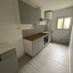 Location Appartement 1 pièce 31m² BOURGES 18000 - Photo 2