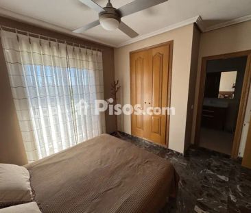 Chalet adosado en alquiler en Centro - Foto 6