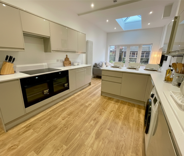 2 bedroom terraced house to rent - Photo 4