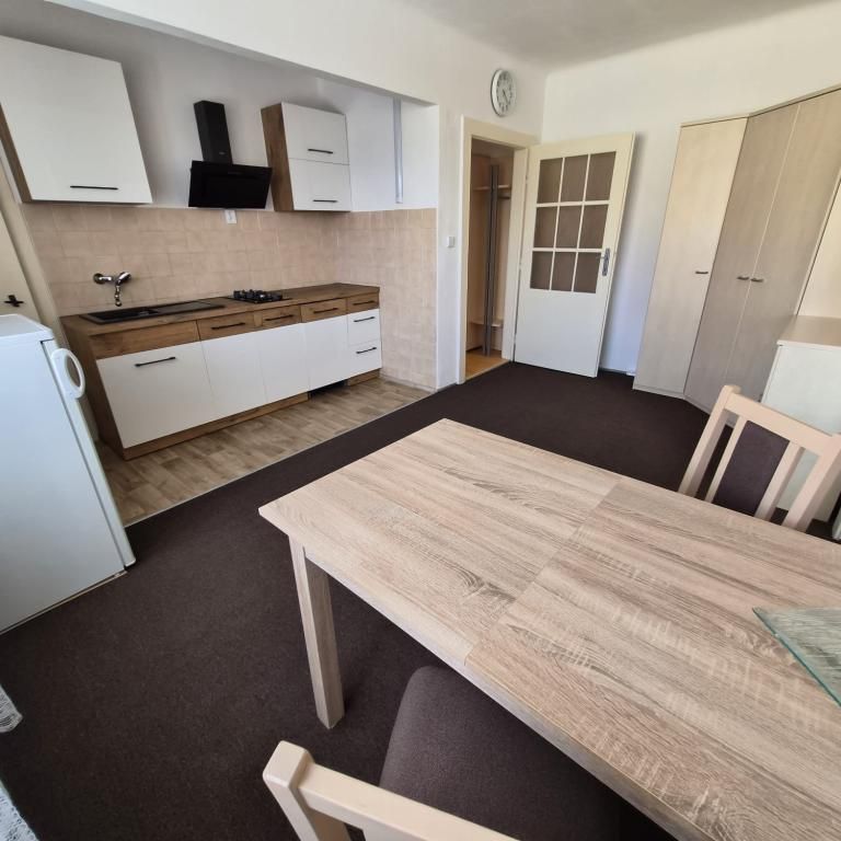 Pronájem bytu 2+kk 50 m2 - Photo 1
