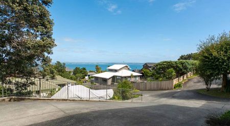 Discover the Ultimate Bay-View Sanctuary - Photo 5