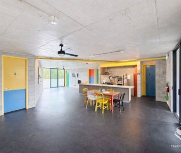 Furnished Studio Incl Bills - Photo 3