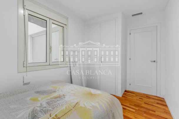 Barcelona Capital - Photo 1