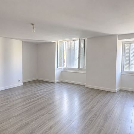 Location Appartement 3 pièces 61m² COURPIERE 63120 - Photo 4