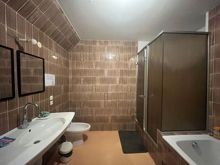 Location Appartement 2 pièces 74m² - Photo 4