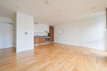 1 bedroom flat to rent - Photo 5