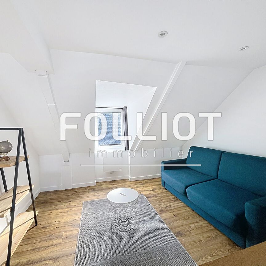 A LOUER - Appartement meublé - à l'année ou bail étudiant - centre ville GRANVILLE 1 pièce 17.8 m2 - Photo 1