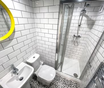 6 bedroom terraced house to rent - Photo 5